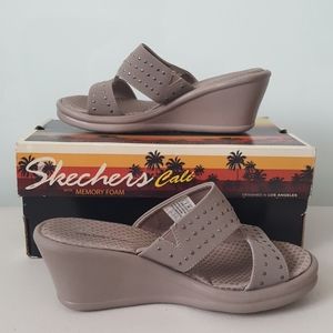 Skechers Sandal with Memory Foam - Taupe - Size 6